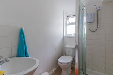 6 bed house, Moy Road, Plasnewydd, Cardiff, CF244TF - Image 10